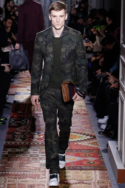 Look 35